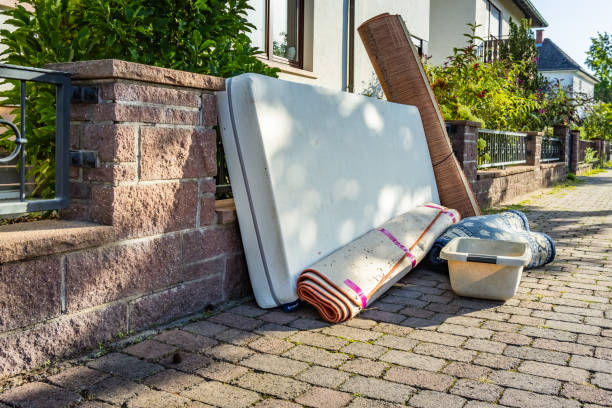 Best Construction Debris Removal  in Mount Morris, MI